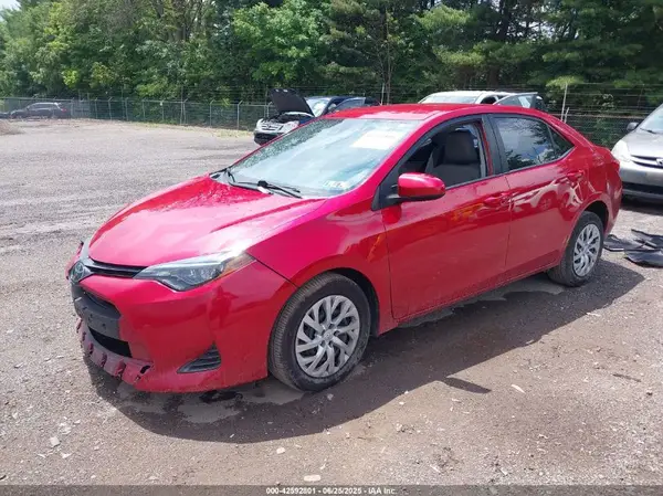 2T1BURHE7KC210444 2019 TOYOTA COROLLA - Image 2