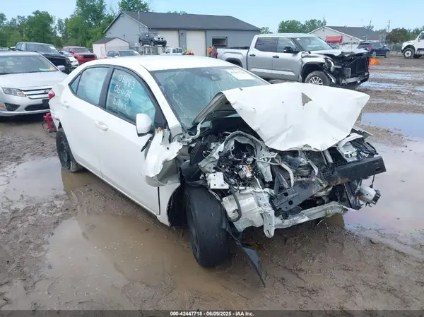 2T1BURHE7KC216065 2019 TOYOTA COROLLA - Image 1