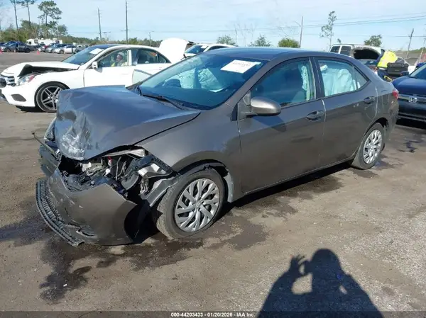 2T1BURHE7KC216387 2019 TOYOTA COROLLA - Image 2