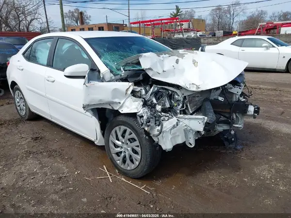2T1BURHE7KC218236 2019 TOYOTA COROLLA - Image 1