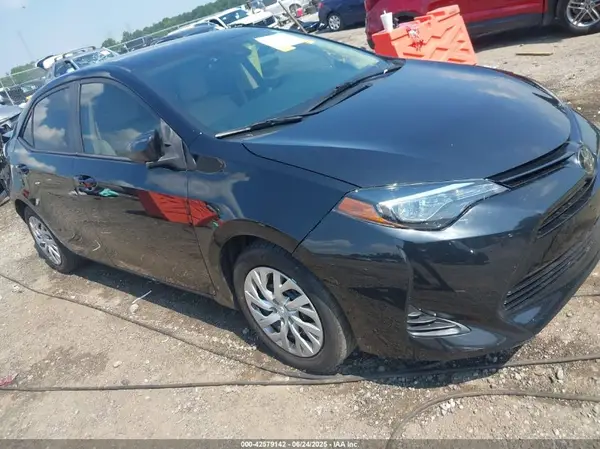2T1BURHE7KC222027 2019 TOYOTA COROLLA - Image 1
