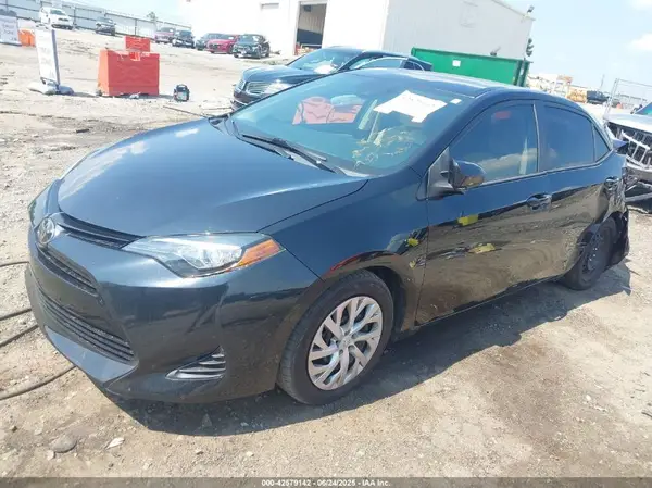 2T1BURHE7KC222027 2019 TOYOTA COROLLA - Image 2