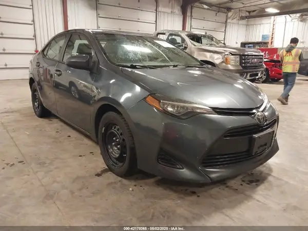 2T1BURHE7KC238163 2019 TOYOTA COROLLA - Image 1