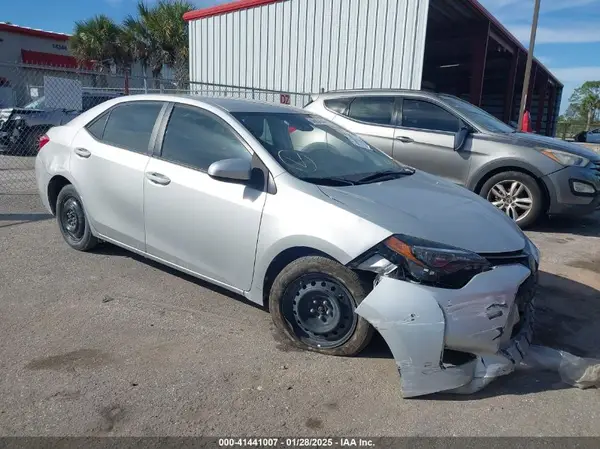 2T1BURHE7KC246733 2019 TOYOTA COROLLA - Image 1