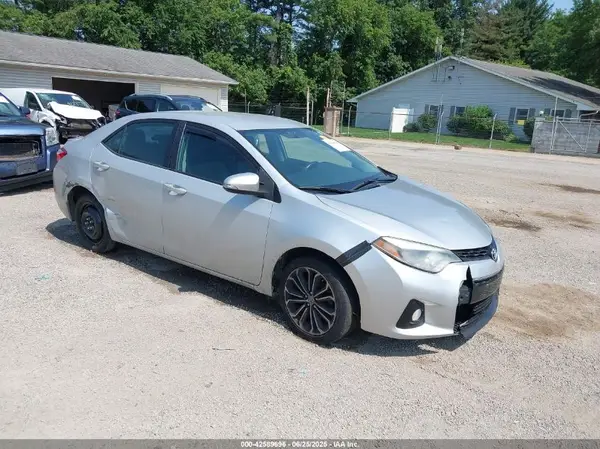 2T1BURHE8GC579823 2016 TOYOTA COROLLA - Image 1