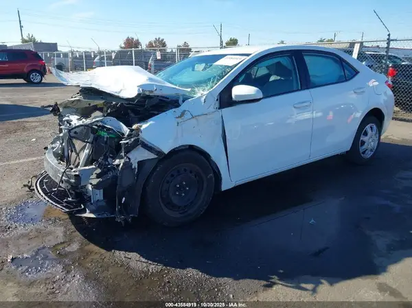 2T1BURHE8GC607085 2016 TOYOTA COROLLA - Image 2