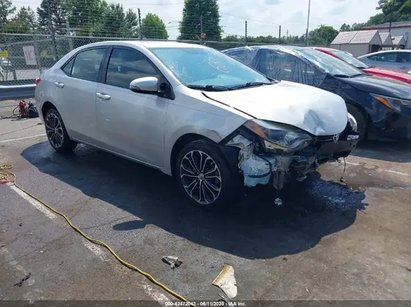 2T1BURHE8GC716811 2016 TOYOTA COROLLA - Image 1