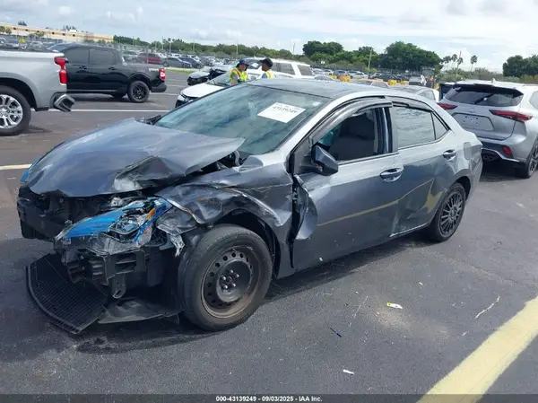 2T1BURHE8HC754640 2017 TOYOTA COROLLA - Image 2