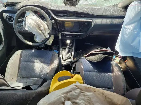 2T1BURHE8HC755528 2017 TOYOTA COROLLA - Image 8