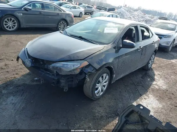 2T1BURHE8HC763144 2017 TOYOTA COROLLA - Image 2
