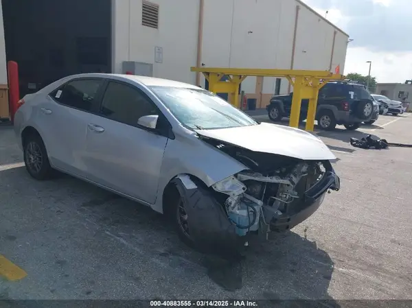 2T1BURHE8HC764925 2017 TOYOTA COROLLA - Image 1