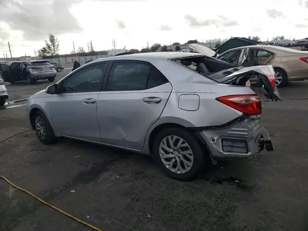 2T1BURHE8HC766058 2017 TOYOTA COROLLA - Image 2