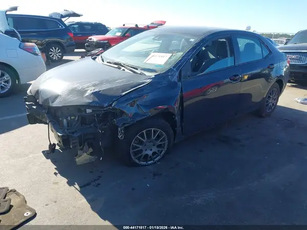 2T1BURHE8HC768876 2017 TOYOTA COROLLA - Image 2
