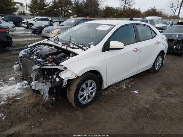 2T1BURHE8HC768991 2017 TOYOTA COROLLA - Image 2