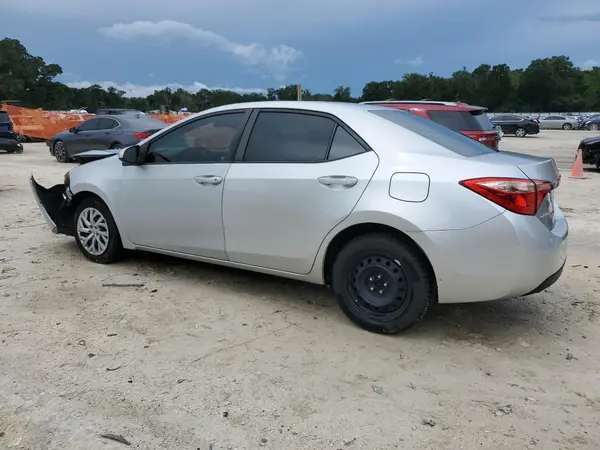 2T1BURHE8HC771101 2017 TOYOTA COROLLA - Image 2