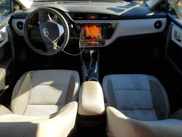2T1BURHE8HC776976 2017 TOYOTA COROLLA - Image 8