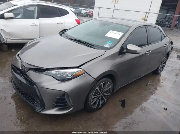 2T1BURHE8HC777013 2017 TOYOTA COROLLA - Image 2
