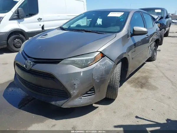 2T1BURHE8HC784821 2017 TOYOTA COROLLA - Image 2
