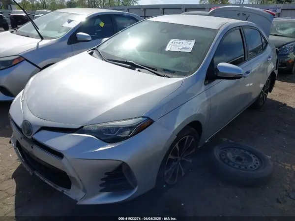 2T1BURHE8HC785578 2017 TOYOTA COROLLA - Image 2