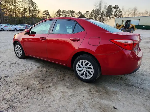 2T1BURHE8HC785788 2017 TOYOTA COROLLA - Image 2