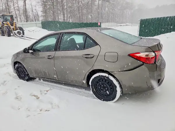 2T1BURHE8HC788965 2017 TOYOTA COROLLA - Image 2
