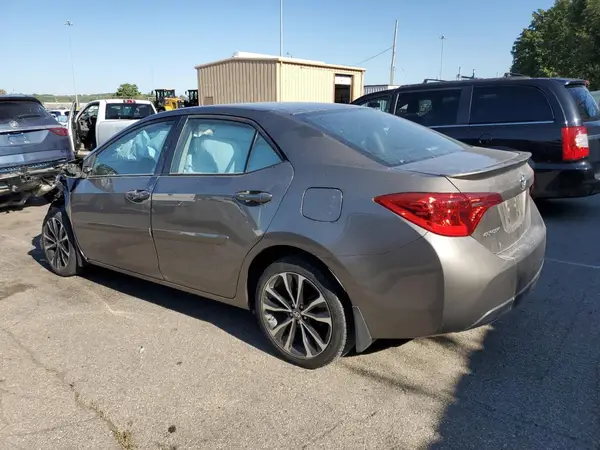 2T1BURHE8HC798704 2017 TOYOTA COROLLA - Image 2