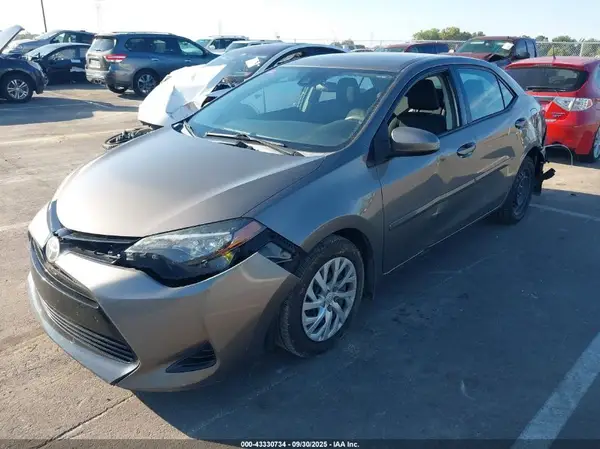 2T1BURHE8HC800970 2017 TOYOTA COROLLA - Image 2