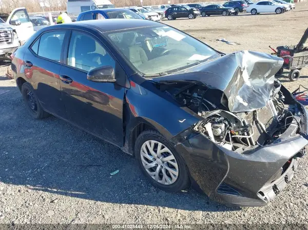 2T1BURHE8HC802752 2017 TOYOTA COROLLA - Image 1