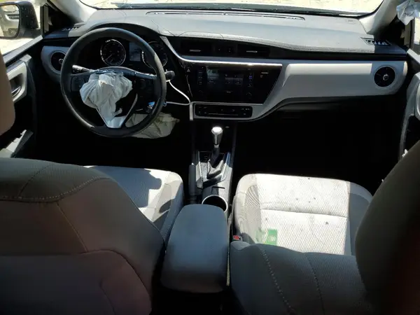 2T1BURHE8HC804016 2017 TOYOTA COROLLA - Image 8