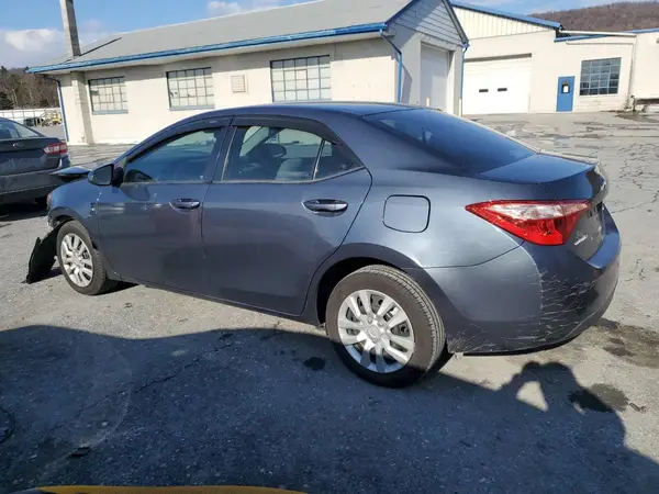 2T1BURHE8HC805327 2017 TOYOTA COROLLA - Image 2