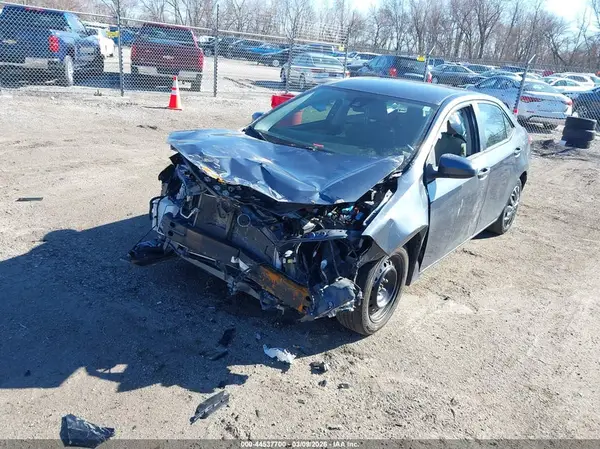 2T1BURHE8HC805618 2017 TOYOTA COROLLA - Image 2