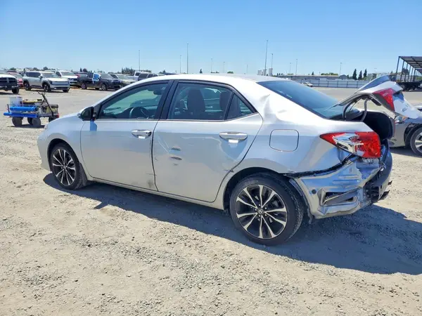 2T1BURHE8HC806784 2017 TOYOTA COROLLA - Image 2