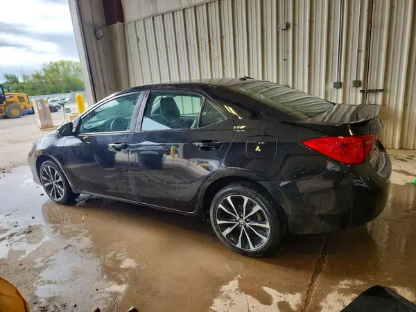 2T1BURHE8HC808261 2017 TOYOTA COROLLA - Image 2