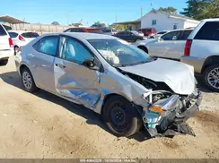 2T1BURHE8HC812133 2017 TOYOTA COROLLA