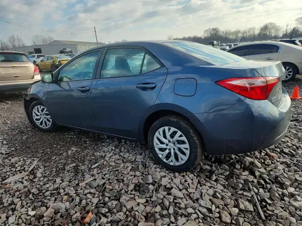 2T1BURHE8HC812410 2017 TOYOTA COROLLA - Image 2