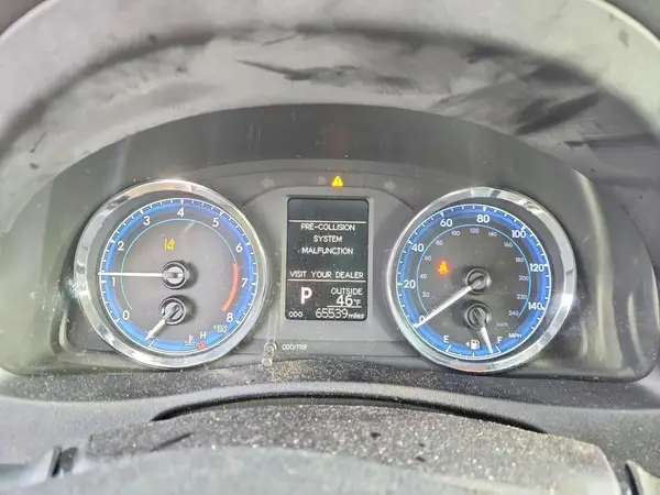 2T1BURHE8HC812410 2017 TOYOTA COROLLA - Image 8
