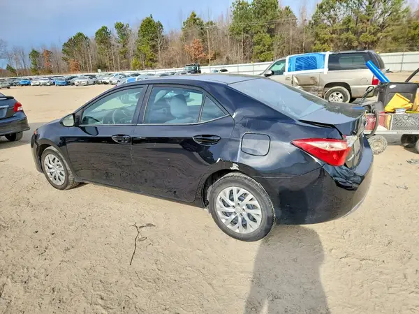 2T1BURHE8HC813461 2017 TOYOTA COROLLA - Image 2