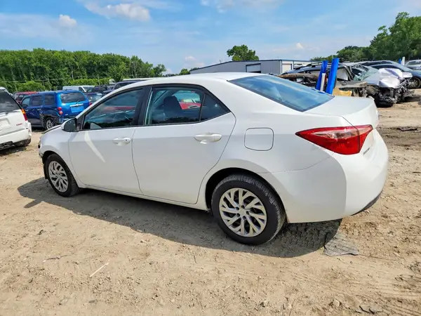 2T1BURHE8HC815033 2017 TOYOTA COROLLA - Image 2