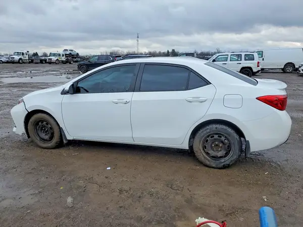 2T1BURHE8HC818529 2017 TOYOTA COROLLA - Image 2