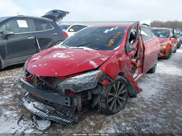 2T1BURHE8HC818675 2017 TOYOTA COROLLA - Image 2