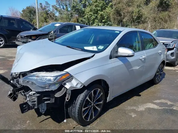 2T1BURHE8HC820135 2017 TOYOTA COROLLA - Image 2
