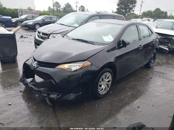 2T1BURHE8HC822709 2017 TOYOTA COROLLA - Image 2