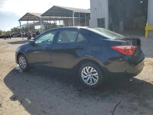 2T1BURHE8HC825528 2017 TOYOTA COROLLA - Image 2