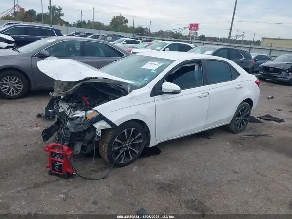 2T1BURHE8HC828283 2017 TOYOTA COROLLA - Image 2