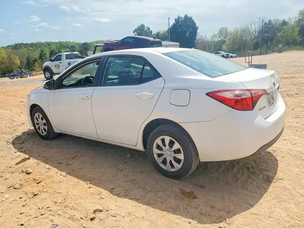 2T1BURHE8HC828445 2017 TOYOTA COROLLA - Image 2
