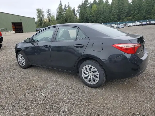 2T1BURHE8HC843477 2017 TOYOTA COROLLA - Image 2