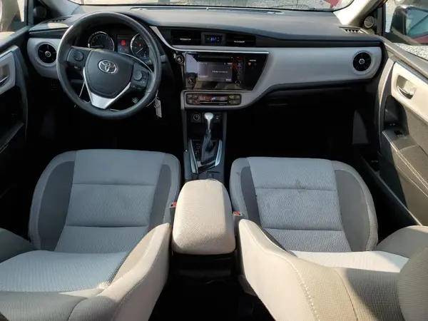 2T1BURHE8HC851899 2017 TOYOTA COROLLA - Image 8