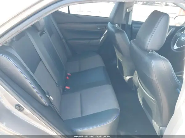 2T1BURHE8HC854303 2017 TOYOTA COROLLA - Image 8