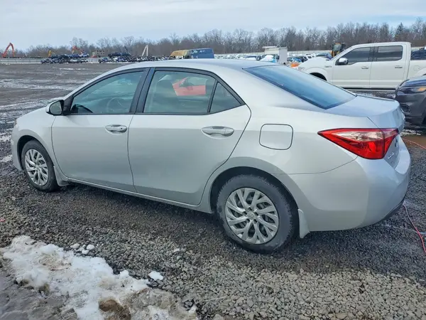 2T1BURHE8HC855273 2017 TOYOTA COROLLA - Image 2