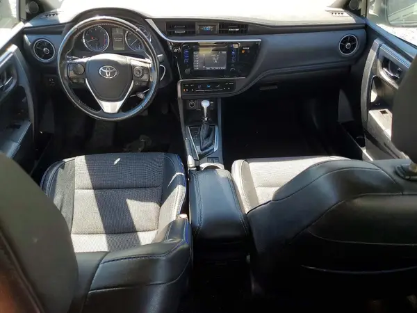 2T1BURHE8HC857461 2017 TOYOTA COROLLA - Image 8